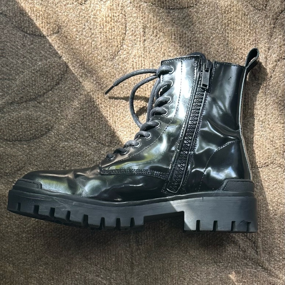 Steve Madden Men's Halen 2 Black Patent
Combat Boots Size 10 - Picture 9 of 15
